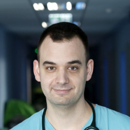 dr. Takács Péter portré