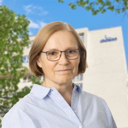 Dr_Szilard_Monika.jpg