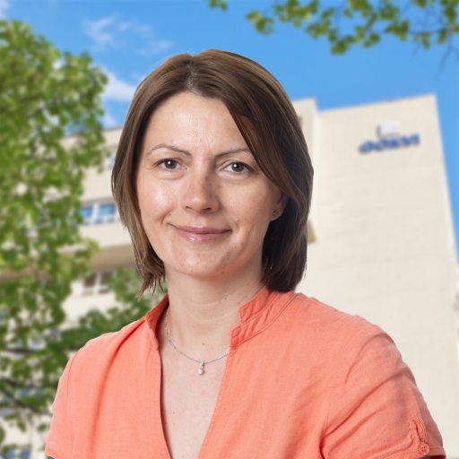 Dr_Lajos_Beata.jpg